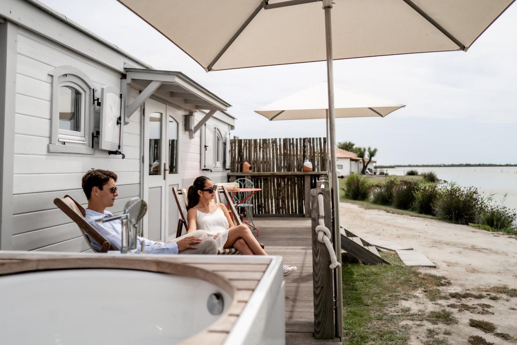 Lodge Sainte Helene Adult Only Saintes-Maries-de-la-Mer Exterior photo